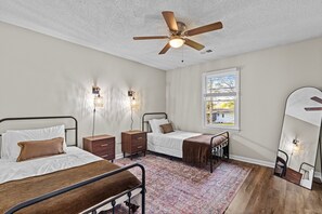 3 bedrooms, free WiFi, bed sheets