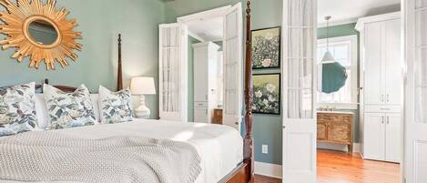 5 slaapkamers, een strijkplank/strijkijzer, gratis wifi, beddengoed