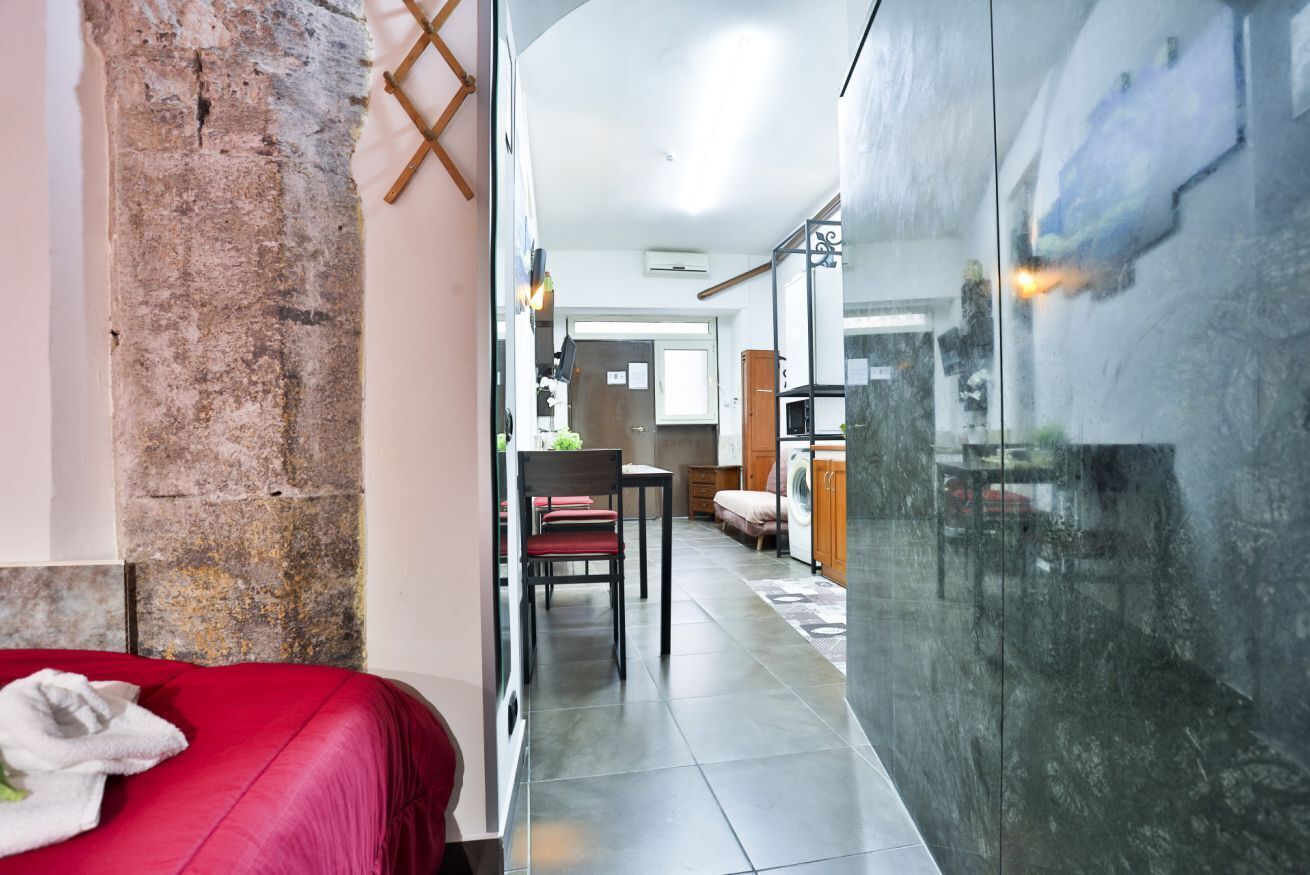 Fer et planche à repasser, Wi-Fi, draps fournis