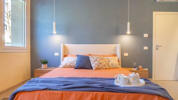 2 bedrooms, iron/ironing board, WiFi