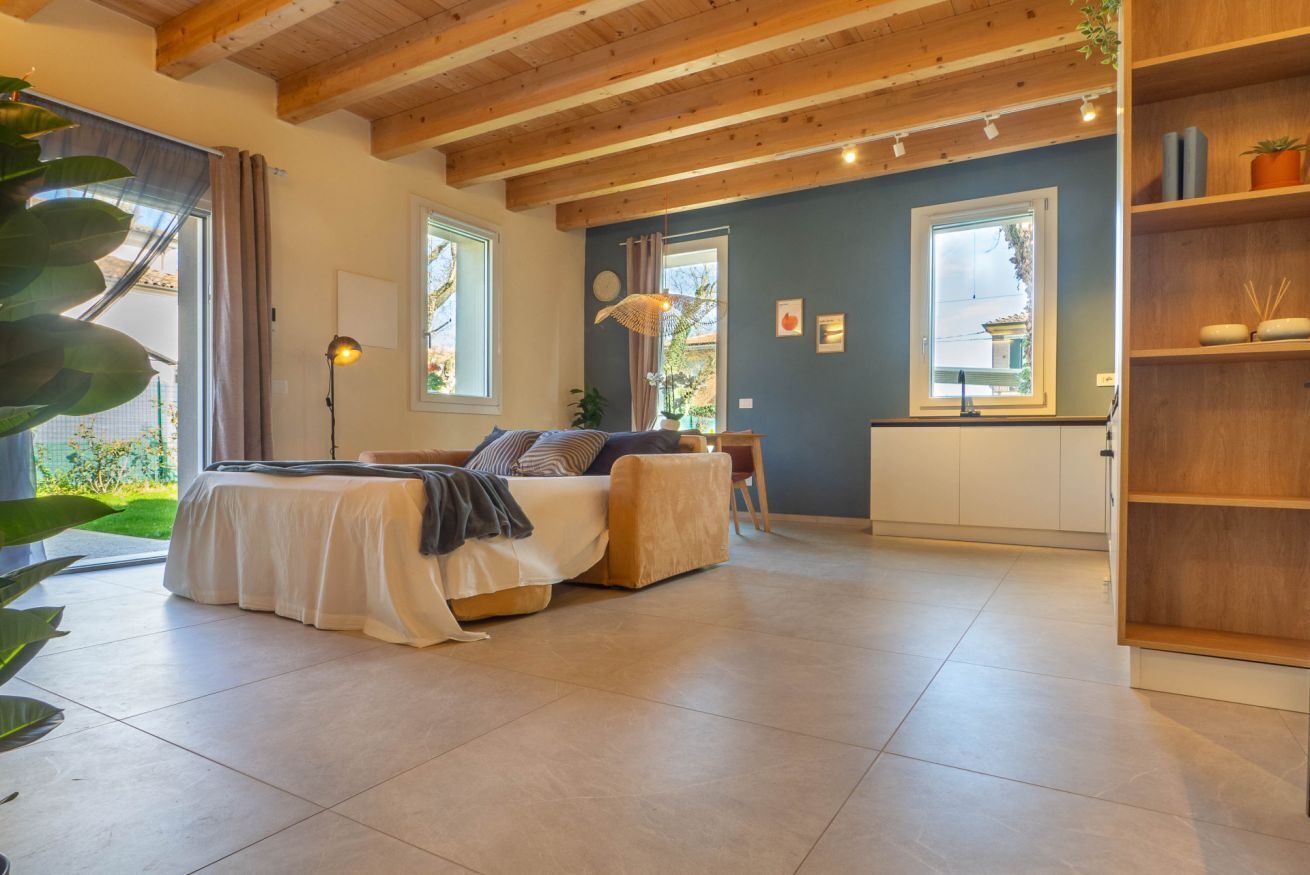 2 bedrooms, iron/ironing board, WiFi