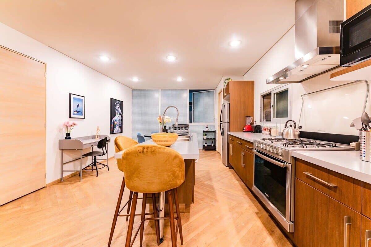 冰箱、微波炉、烤箱、炉灶