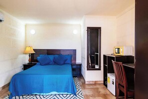 In-room safe, desk, iron/ironing board, free WiFi