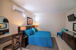 In-room safe, desk, iron/ironing board, travel cot - Poolside Charm by Barbados' Best Beaches (Oistins)