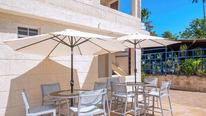 Unclassified image, 3 of 18, button - Steps to the Beach with Pool, Spa and Swim-up Bar (Oistins)
