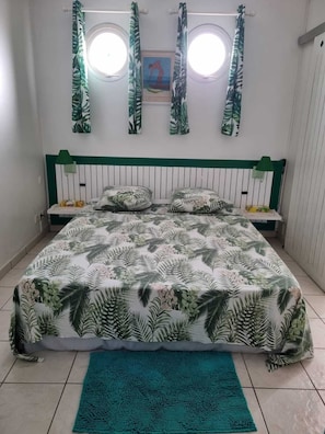 1 chambre, fer et planche à repasser, Wi-Fi, draps fournis