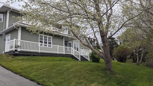 Ocean-Front Bay Bulls Apartment