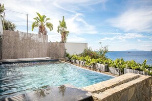 Una piscina riscaldata