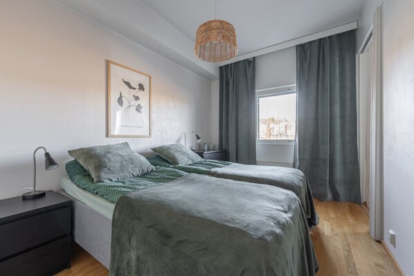 1 bedroom, desk, iron/ironing board, free WiFi