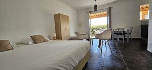 1 dormitori, wifi gratuïta i roba de llit 