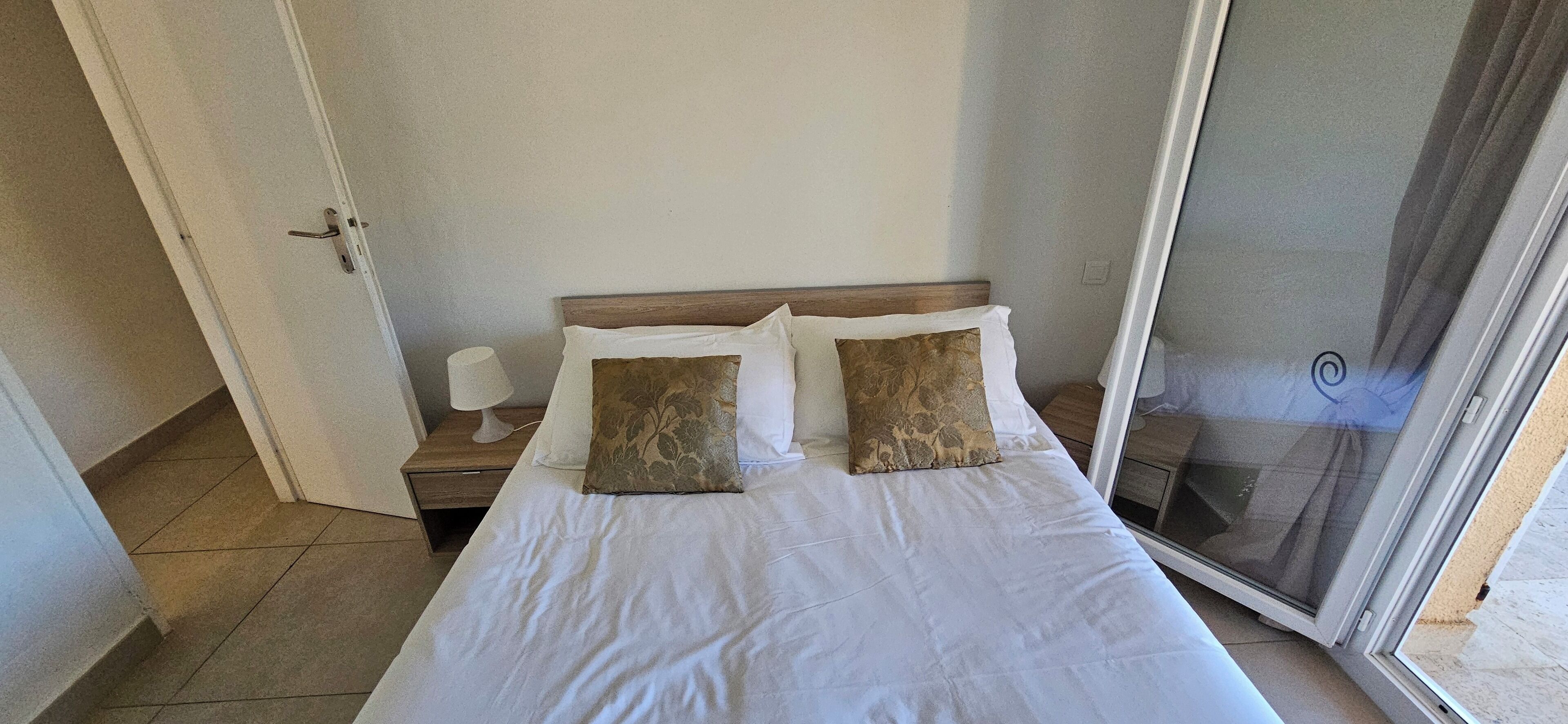 2 dormitorios, wifi gratis, ropa de cama