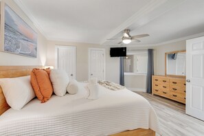 2 bedrooms, iron/ironing board, free WiFi, bed sheets