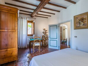 2 bedrooms, Internet