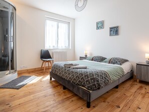 5 soverom og internettilgang