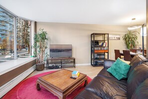 Imagen sin descripción, 5 de 27, botón