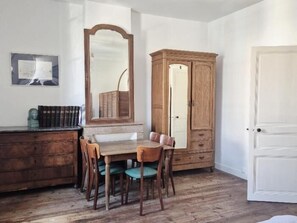 Dining - Large family home near beach - 8/9 pers. (FOURAS)