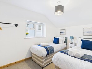 2 bedrooms, desk, iron/ironing board, travel cot