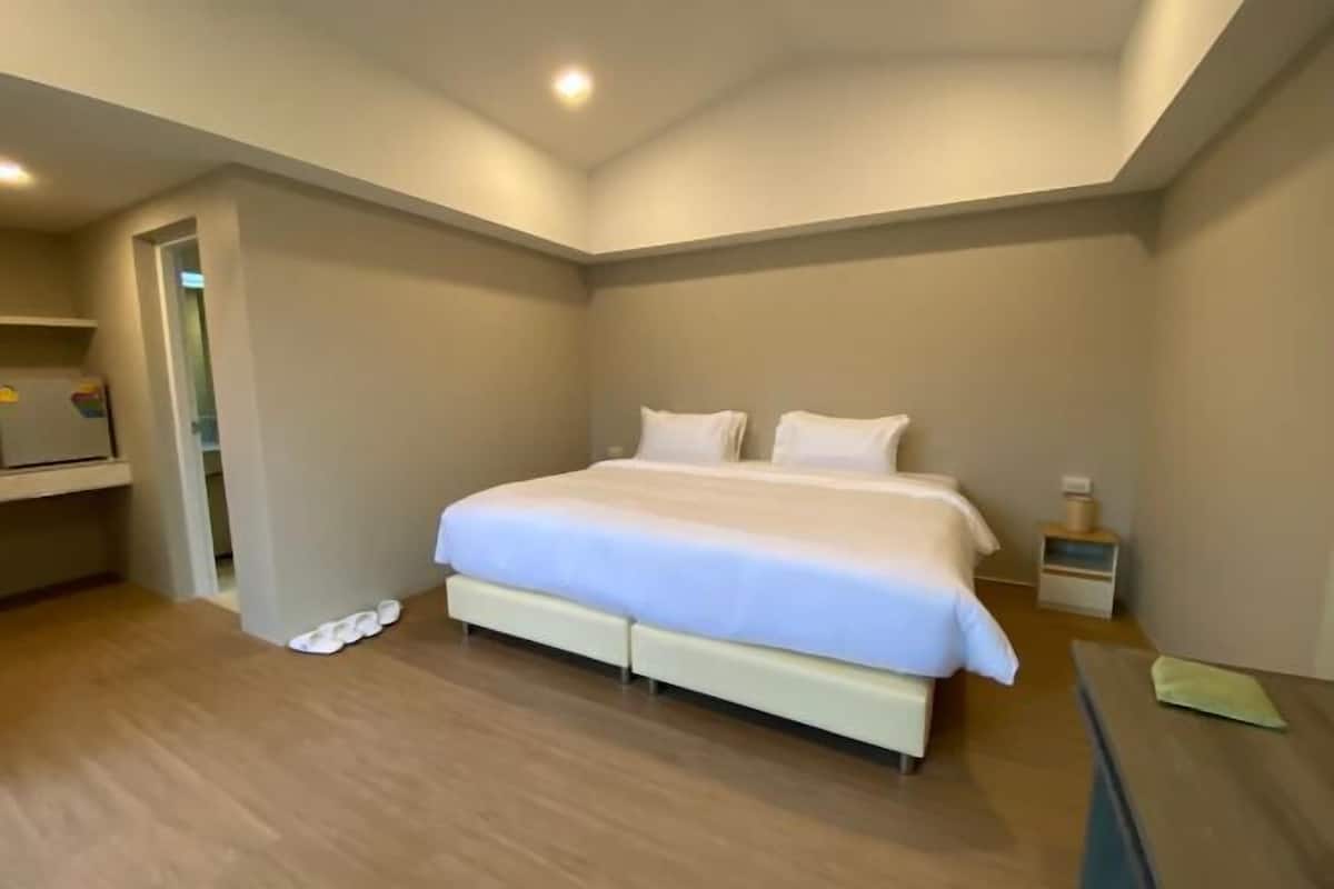 1 Schlafzimmer, kostenlose Minibar, Schreibtisch, kostenloses WLAN