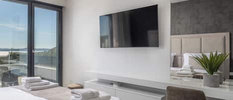 Villa, 3 Bedrooms, Accessible, Private Pool | Living room
