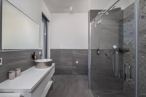 Bathroom - Villa One Debeljak Zadar (Sukosan)
