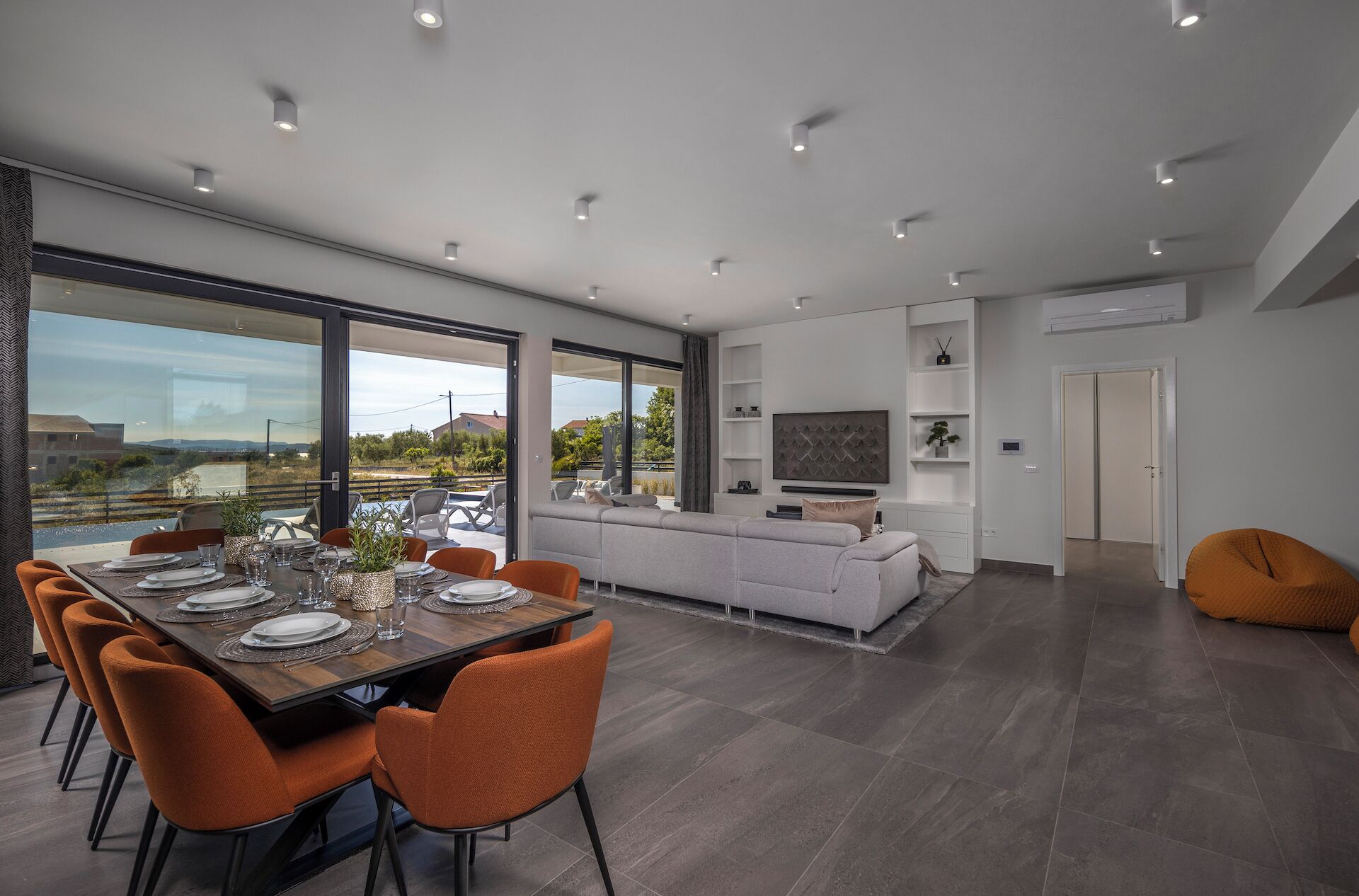 Villa, 3 habitaciones, con acceso para personas discapacitadas, alberca privada | Comedor