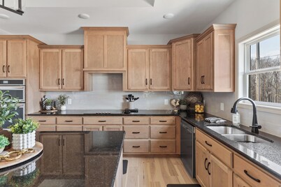 Living Relaxed - Brand New Home - Lake Property - Backs Up To Mammoth Cave Land