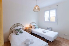 3 bedrooms, free WiFi, bed sheets