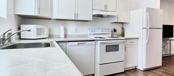 Convenient & Cozy | Free Laundry, Wi-Fi, & Parking