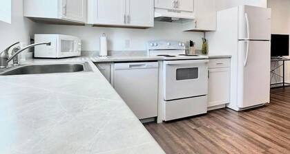 Convenient & Cozy | Free Laundry, Wi-Fi, & Parking
