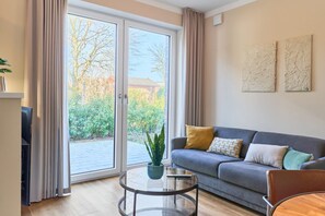 TV, stereo - Sunny Daze - Saltwater House Scharbeutz (Scharbeutz)