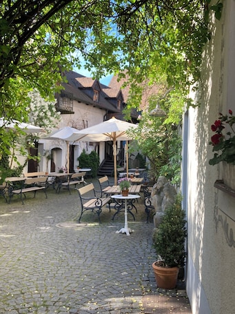 Exterior. Callm-hotel