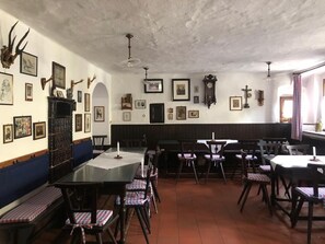 Free daily continental breakfast - Callm-hotel (Kallmünz)