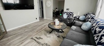 Charming 2-bedroom apartment in lovely Orchard Park