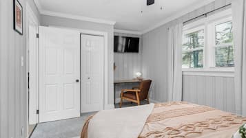 3 slaapkamers, een bureau, gratis wifi, beddengoed