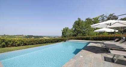 Villa 'Ca' D'Ros Pool and Sauna' with Mountain View, Private Pool and Wi-Fi