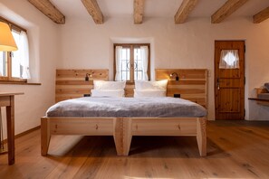 1 bedroom, free WiFi, bed sheets - Apartment 'Hofer Hitt 1' with Mountain View, Private Terrace and Wi-Fi (Klobenstein)