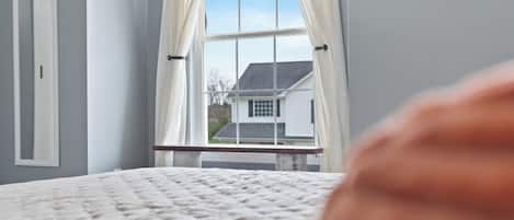 3 habitaciones, escritorio, tabla de planchar con plancha y wifi gratis