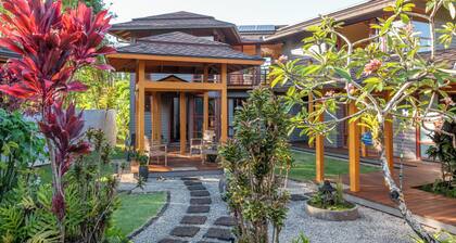 Hanalei Bay View Retreat - An Artistic home overlooking Hanalei Bay