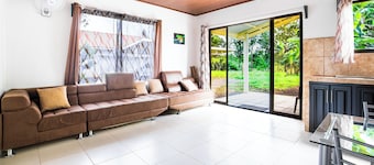 Rio Celeste apartment perfect for Family and couples surrounded by nature