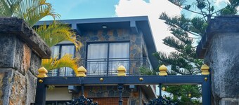 Charming villa with AC and WiFi in peaceful Fond du Sac