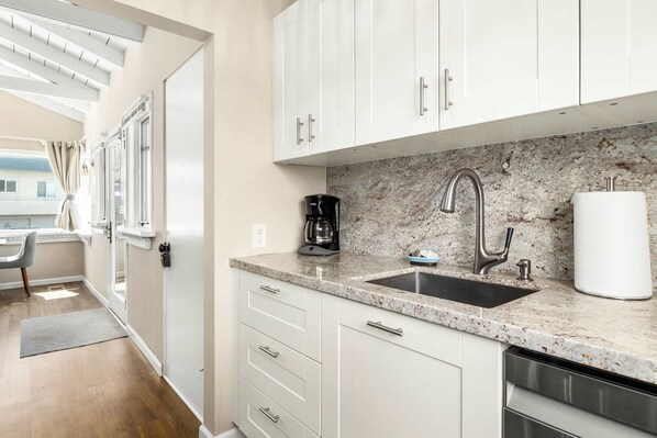 Interior - Adorable Rio Del Mar Beach House - Steps to beach! (Aptos)