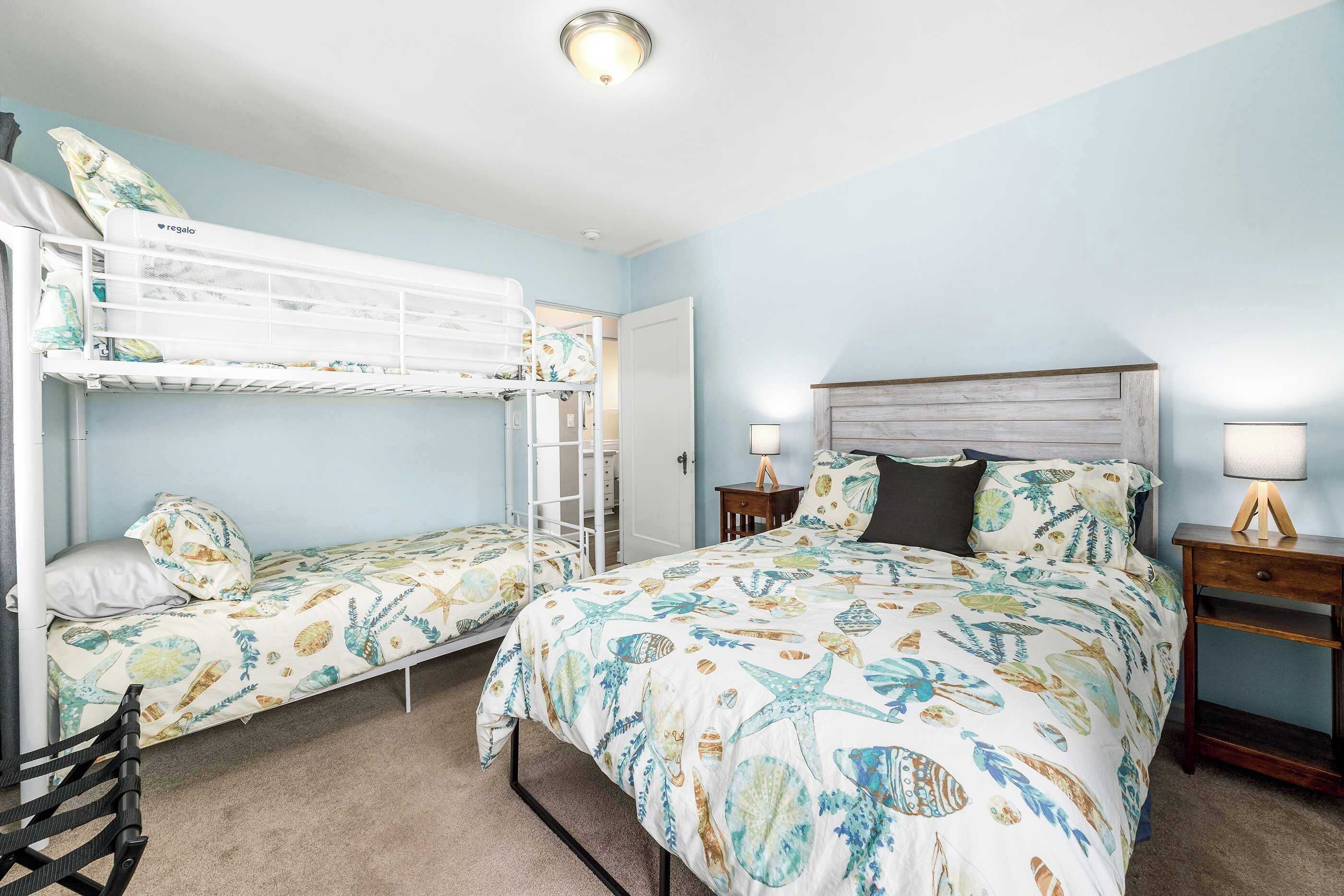 2 habitaciones, cuna de viaje, wifi y ropa de cama 