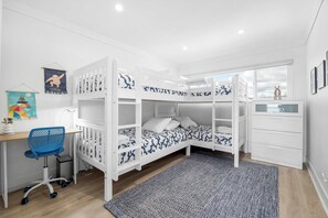 3 bedrooms, desk, iron/ironing board, travel cot