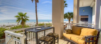 Ultimate Beachfront Escape for Families & Groups. Beach& Swim Spa +$400.00 Free Fun Activities Daily