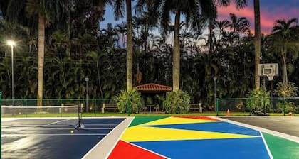 Villa Sultan | Luxe | Pickleball & Basketball