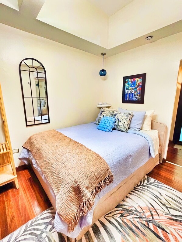 1 bedroom, iron/ironing board, WiFi, bed sheets