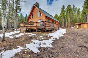 Exterior - 4 Mi to RMNP: Allenspark Cabin w/ Wraparound Deck! (Allenspark)