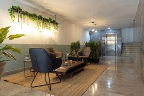 Khu tiếp khách ở sảnh