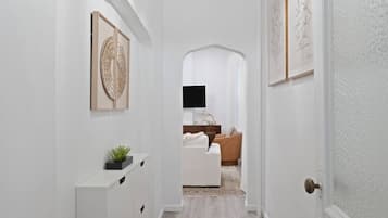 Een smart-tv, videogames en een tafeltennistafel