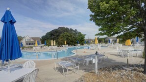 Pool - Pet Friendly, Includes Pool, Kids' Pool, & Free* Golf & Activities, 10 Mins to Beach, 1st Fl. (Ocean View)
